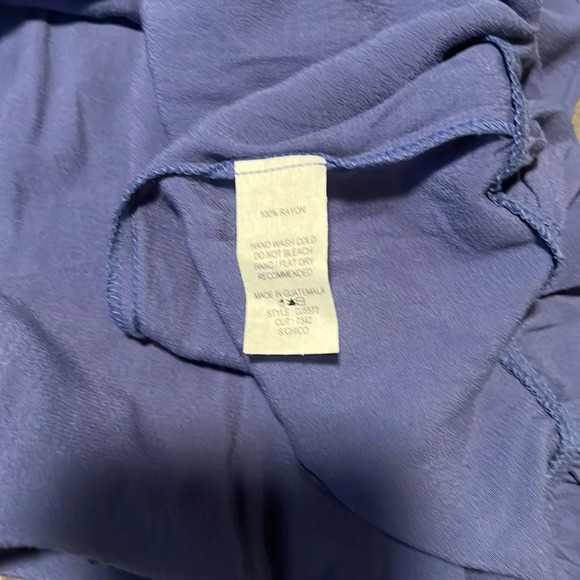 New ces femme dress with pockets. - Picture 3 of 4